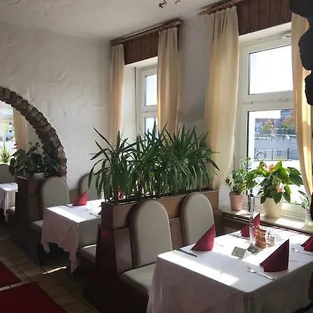 Rheinischer Hof 2*