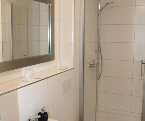 Rheinischer Hof 2* غيلدرن